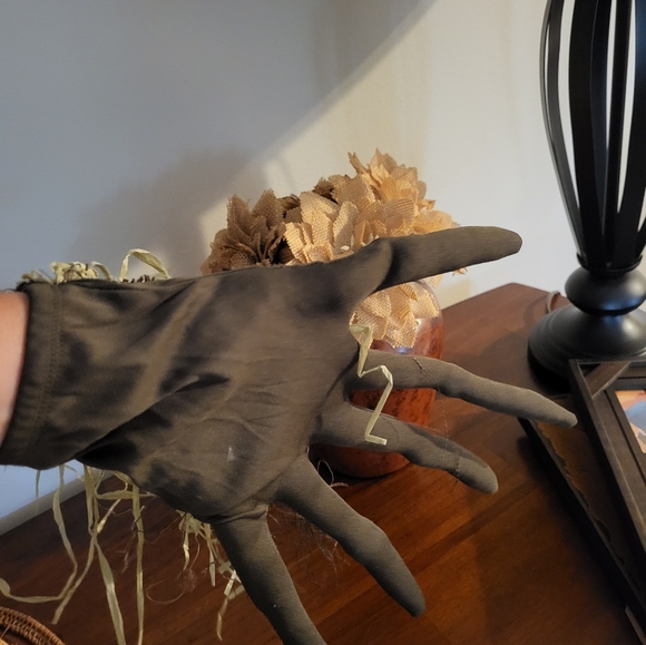 Super fun Haunting Scarecrow - Picture 4 of 6